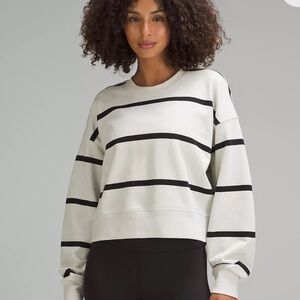Lululemon Women’s Perfectly Oversized Cropped Crew 100% cotton Striped Sweater
